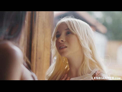❤️ Jenta kommer hjem noen måneder senere og ender opp med å spise stemorens fitte ❤ Porno ved no.porngifer.ru ❌️