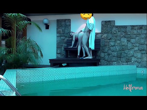 ❤️ Sjef inviterer hushjelp til bassenget, men kunne ikke motstå en varm ❤ Porno ved no.porngifer.ru ❌️